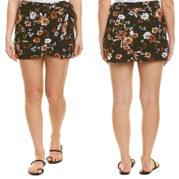 Sage The Label Route 81 Dark Floral Mini Skirt - Picture 2 of 8